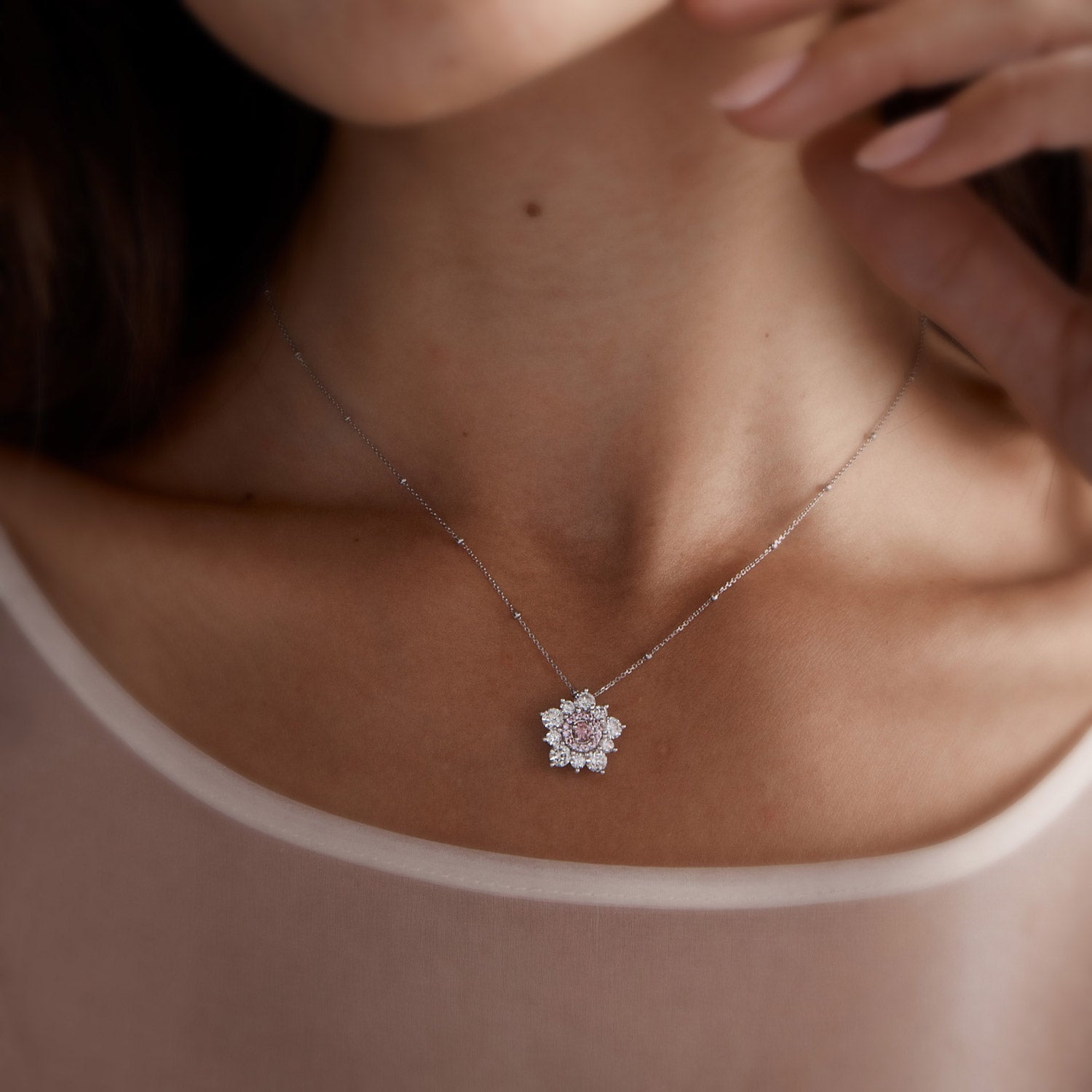 SNOWFLAKE PENDANT - PINK SAPPHIRE