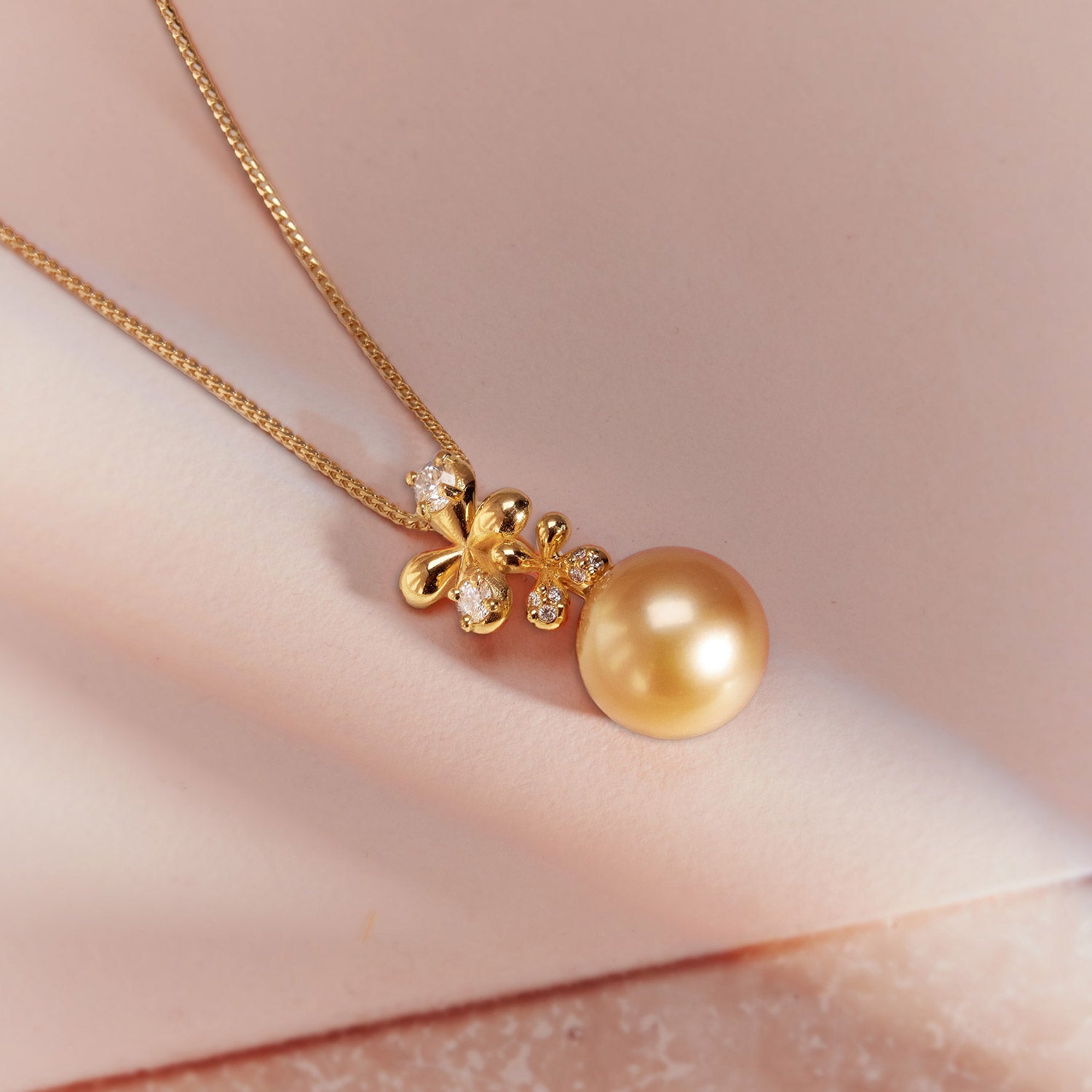 Wildflowers Diamond South Sea Pearl Pendant - Yellow Gold