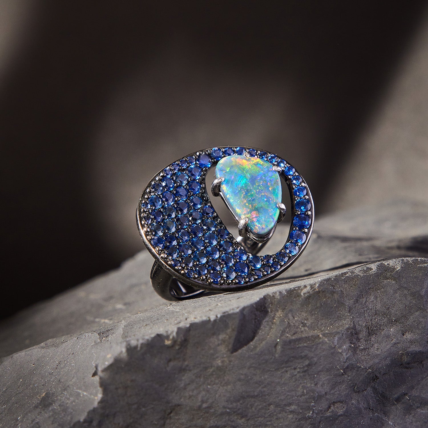 COSMOS STATEMENT PAVÉ RING - OPAL