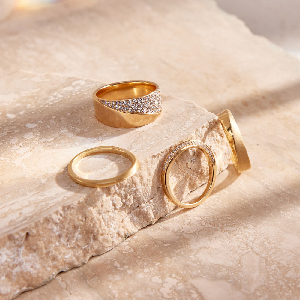 FAROS SLIM DIAMOND BAND - YELLOW GOLD