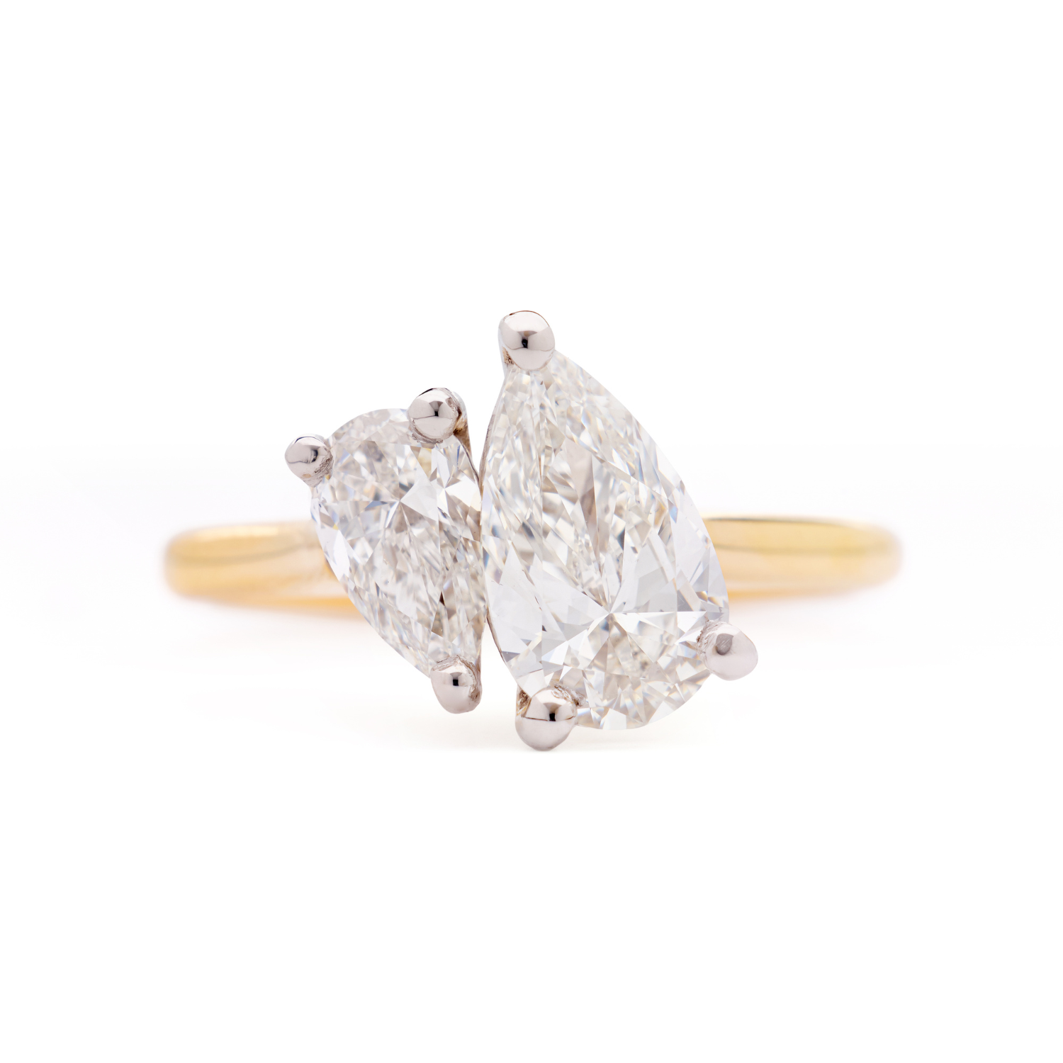 DUETTO PEAR DIAMOND ENGAGEMENT RING